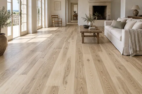 Parquet contrecollé Frêne Gotland posé — mise en situation